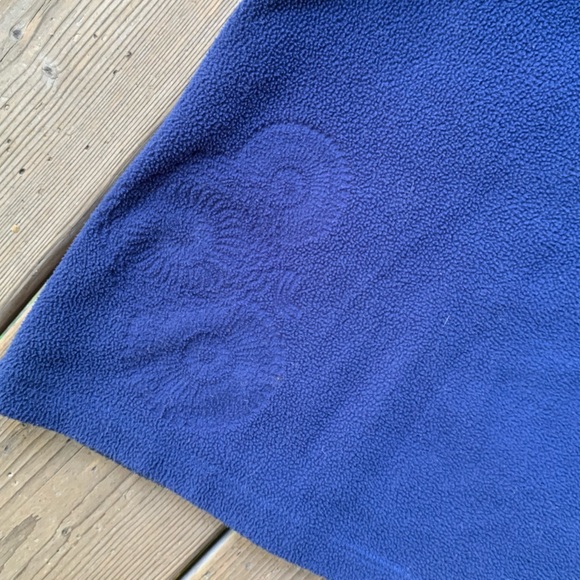 Lolë Blue Fleece Pullover - Picture 7 of 9